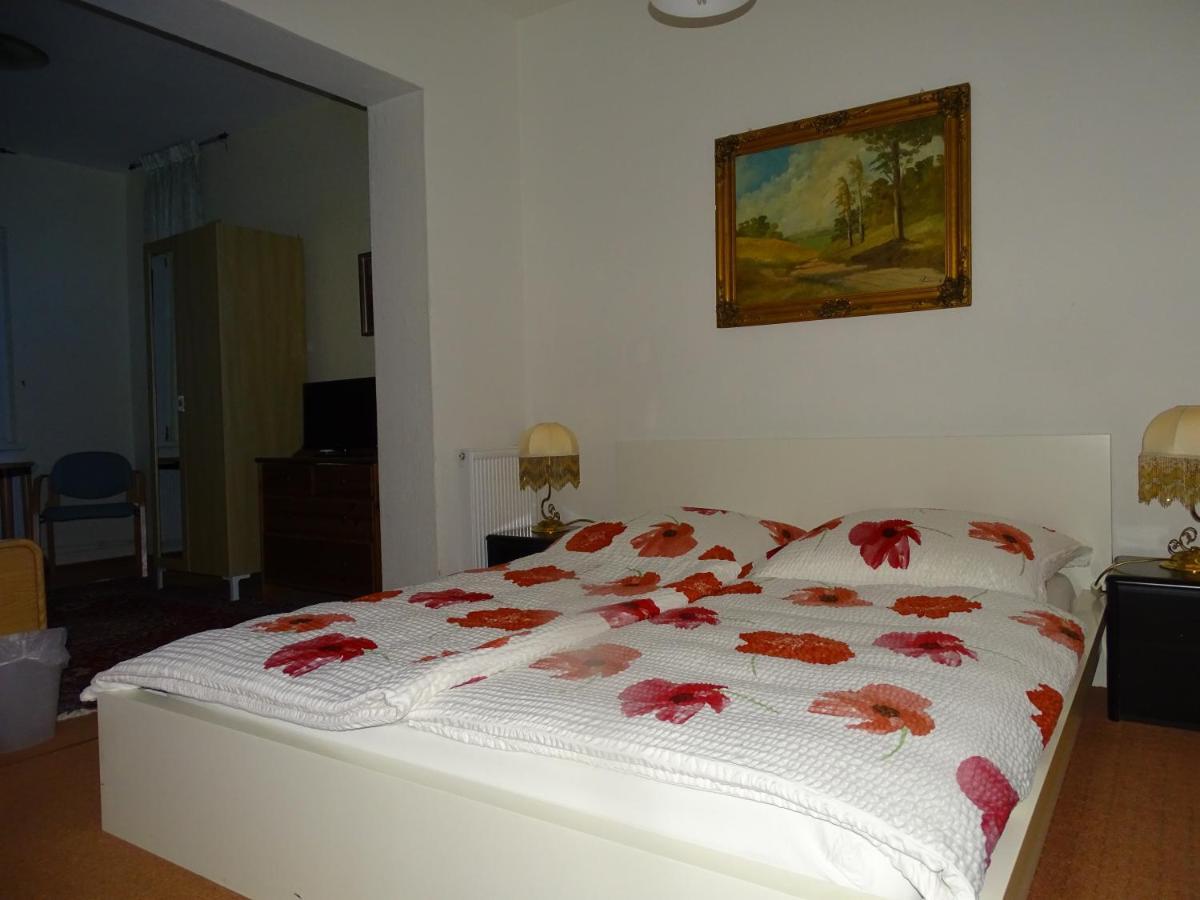 Gasthof Blaues Haus Hotel Bastorf Quarto foto